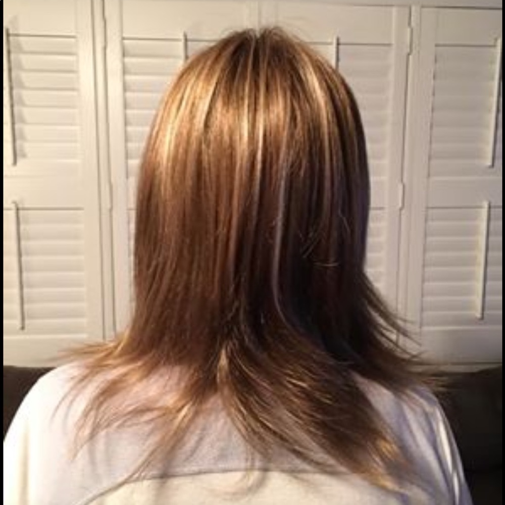 Wig - Picture 3 of 4
